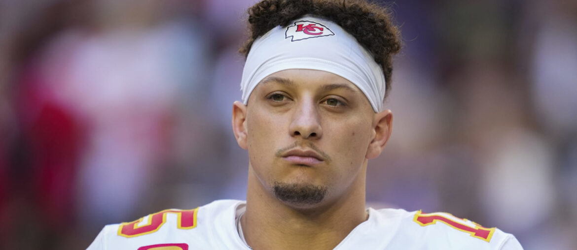 patrick-mahomes-age-height-ethnicity-family-college-40-time-draft-trade-net-worth