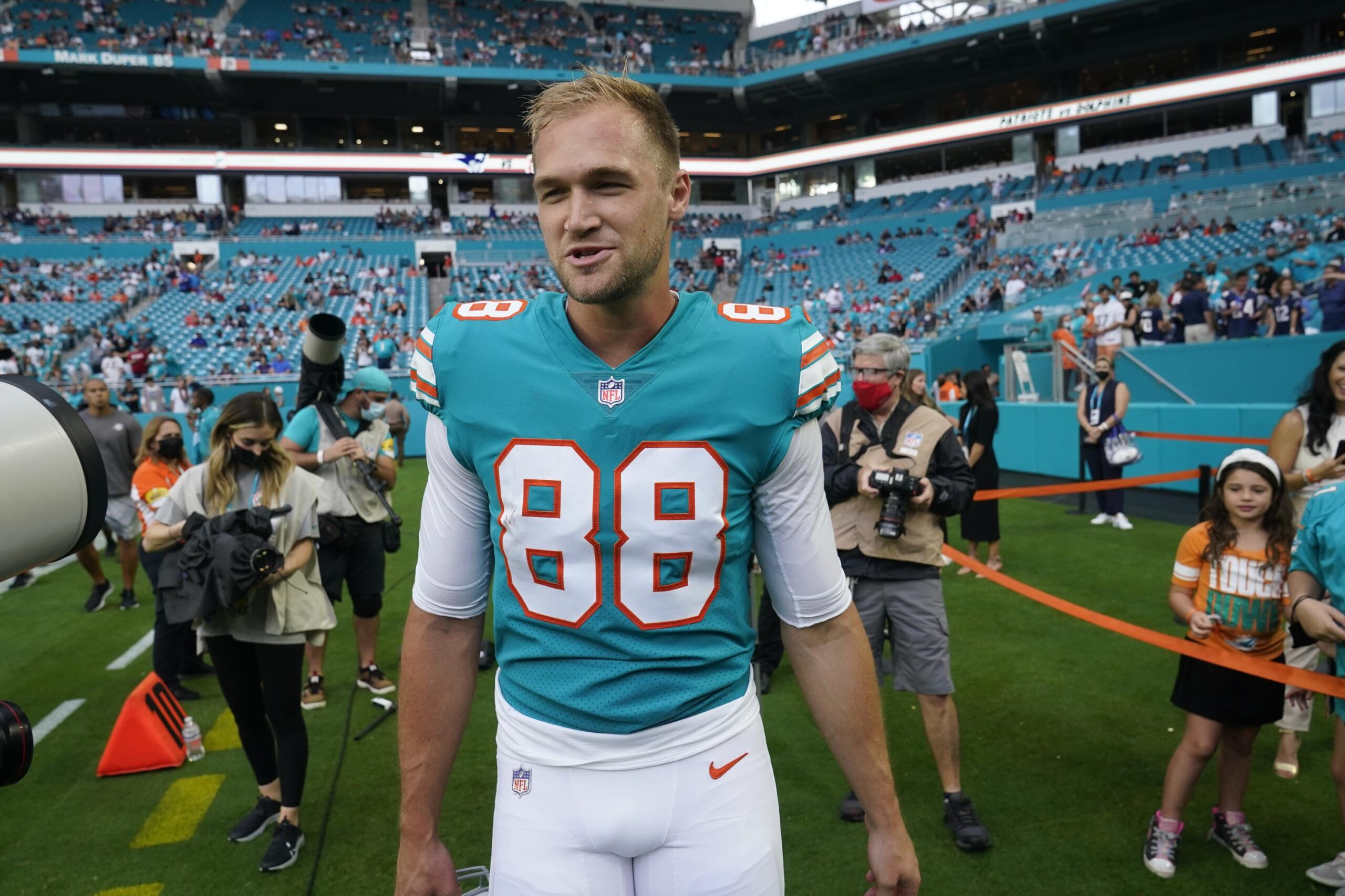 Mike Gesicki Bio, age, height, ethnicity, family, college, 40 time